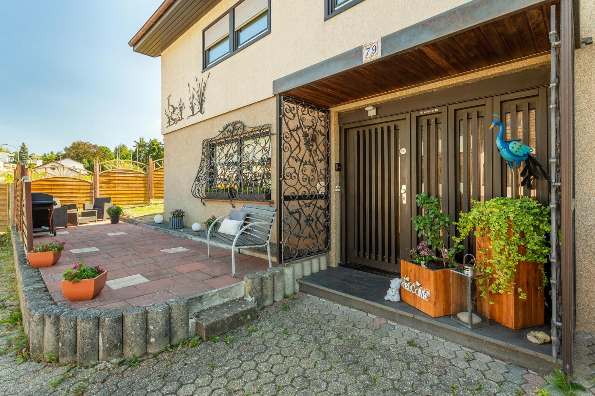 Ferienwohnung Airone Nero Gerolstein Buitenkant foto